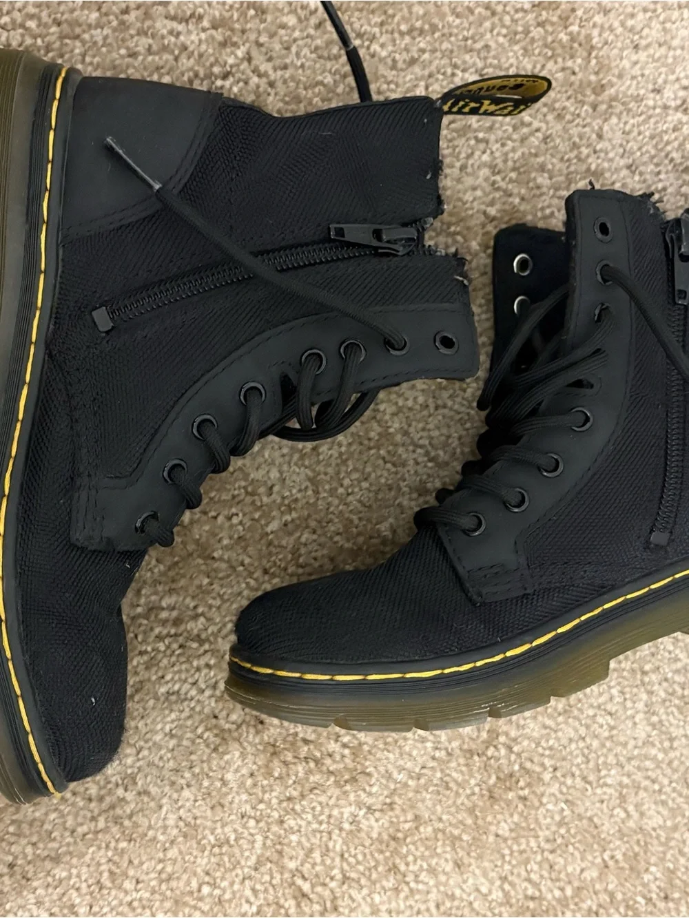 Dr. Martens Junior Combs Extra Tough Poly Casual Boots Unisex Size 13